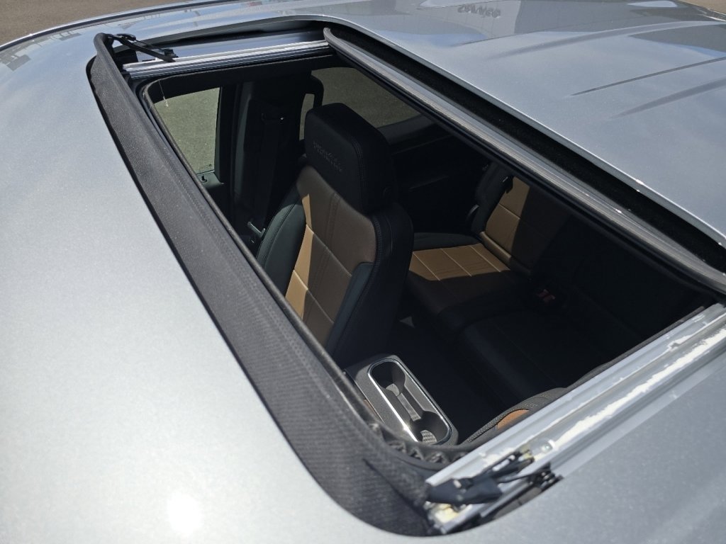 New 2026 Chevrolet Silverado 1500 High Country AWD/4WD image 3