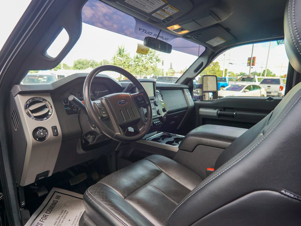 Used 2016 Ford F350 Lariat w/ Lariat Interior Package AWD/4WD image 14
