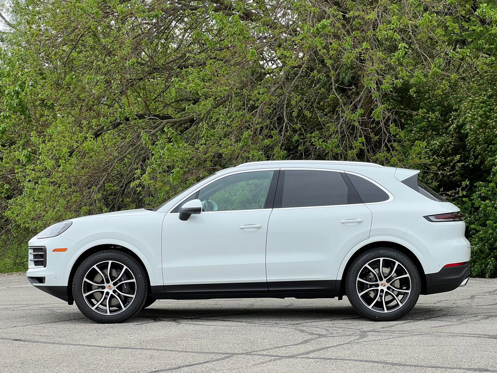 New 2026 Porsche Cayenne AWD/4WD image 2