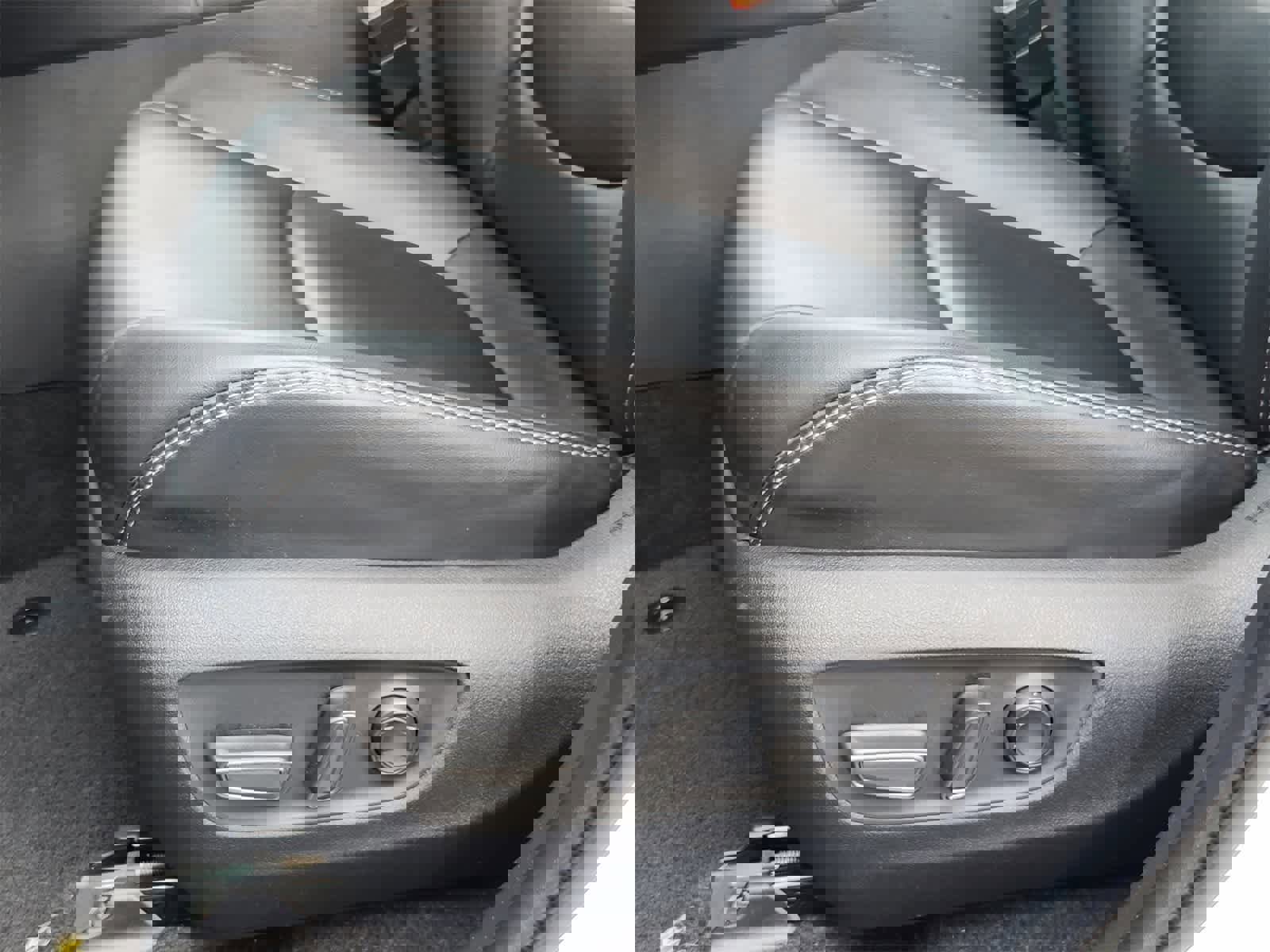 Used 2024 Toyota RAV4 XLE Premium image 22