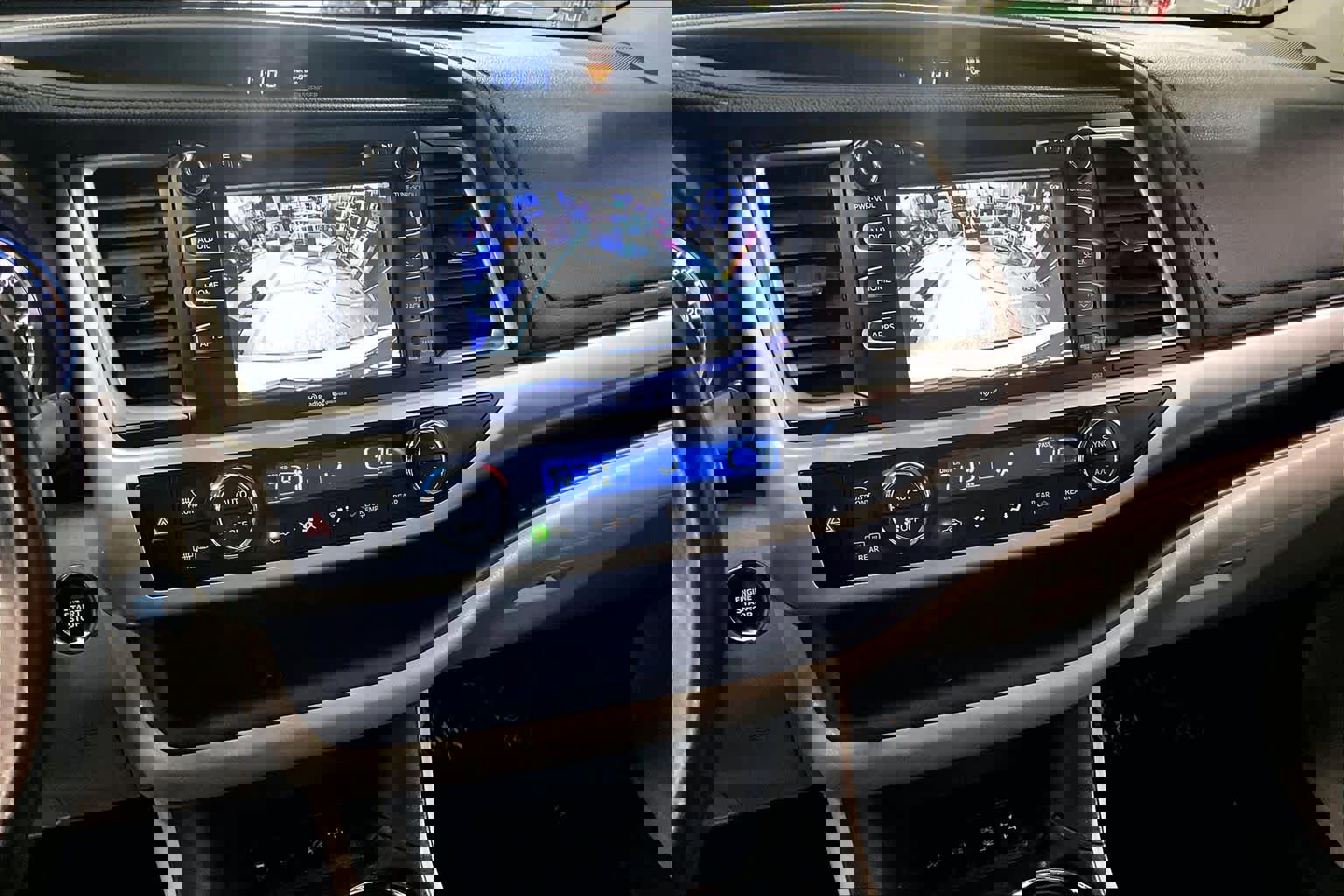 Used 2014 Toyota Highlander XLE image 27