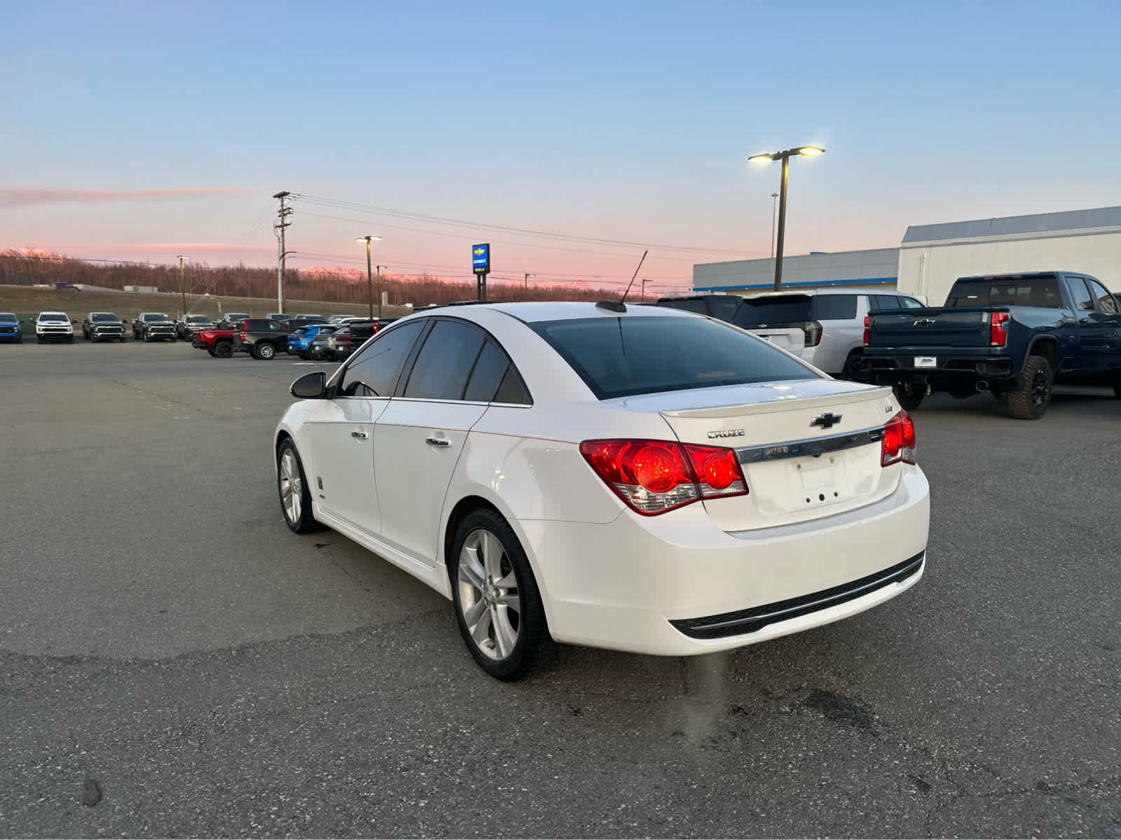 Used 2015 Chevrolet Cruze LTZ w/ Sun, Sound and Sport Package image 5