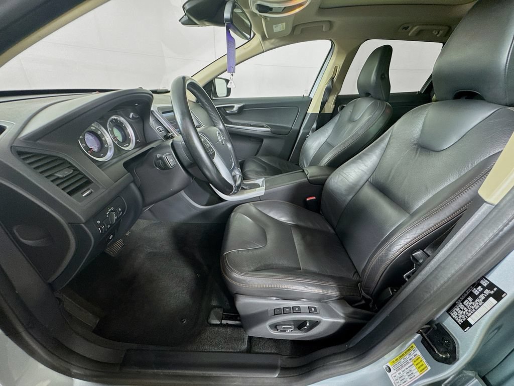 Used 2013 Volvo XC60 3.2 FWD image 22