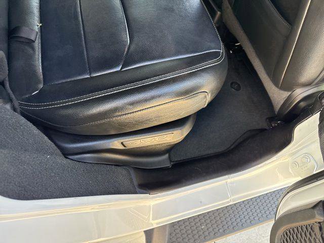 Used 2022 Jeep Wrangler Unlimited Sahara w/ Cold Weather Group image 31