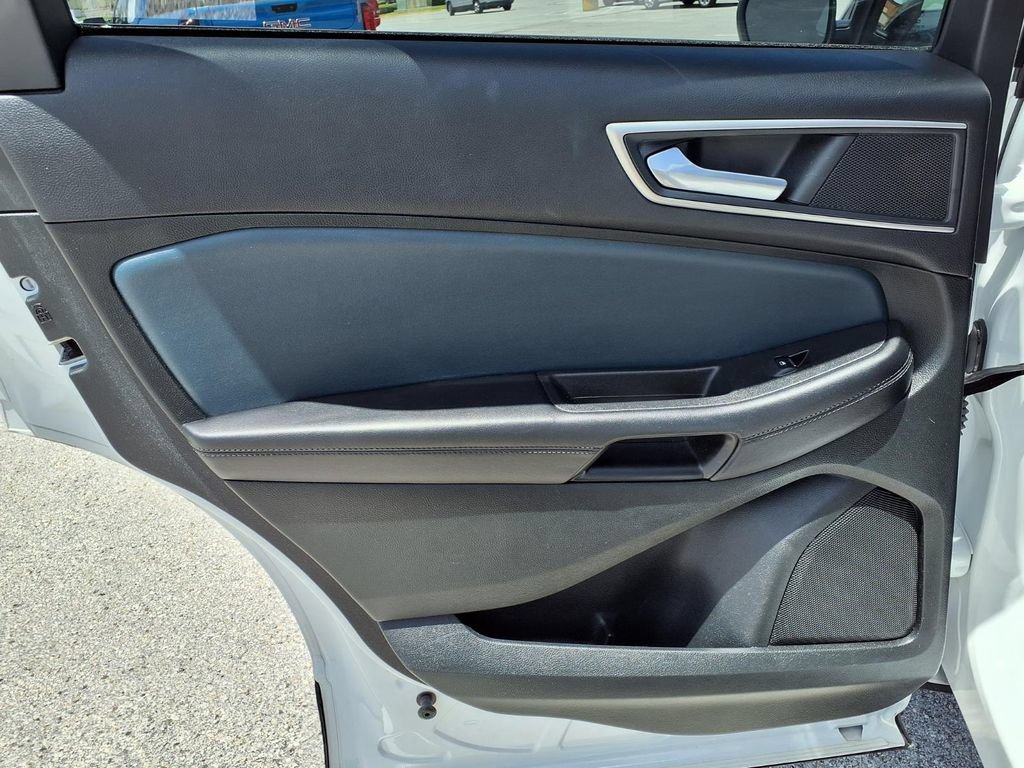 Used 2023 Ford Edge SEL w/ Sport Appearance Package AWD/4WD image 21