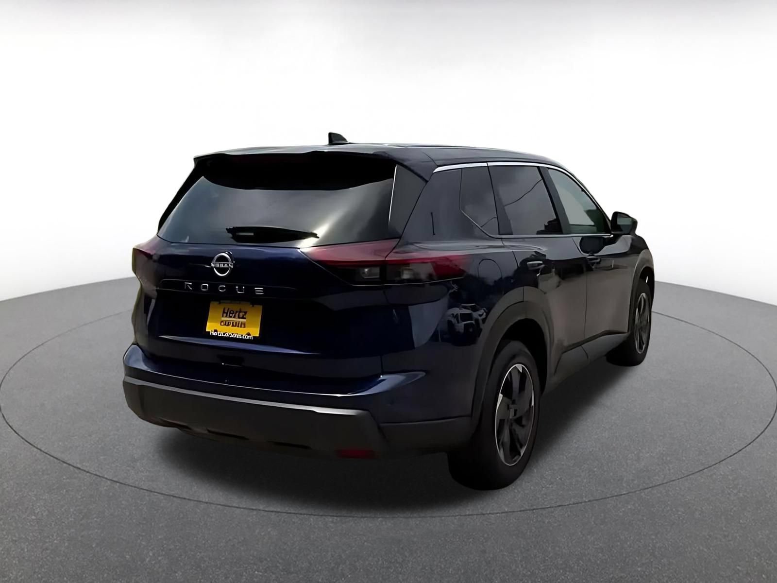 Used 2025 Nissan Rogue SV FWD image 13
