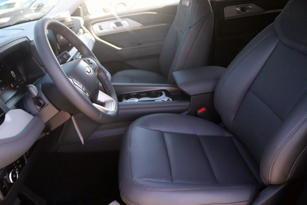 New 2026 Ford Explorer Active w/ Active Comfort Package image 13