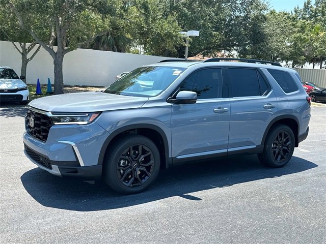 New 2025 Honda Pilot Touring image 9