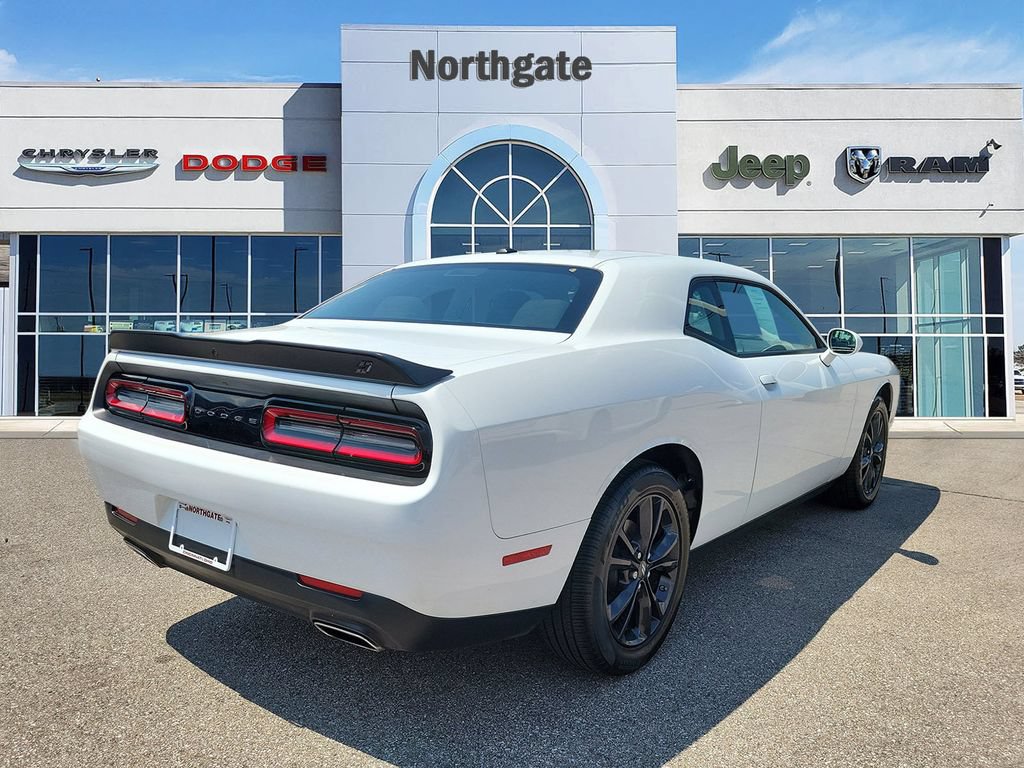 Used 2023 Dodge Challenger SXT w/ Blacktop Package AWD/4WD image 4