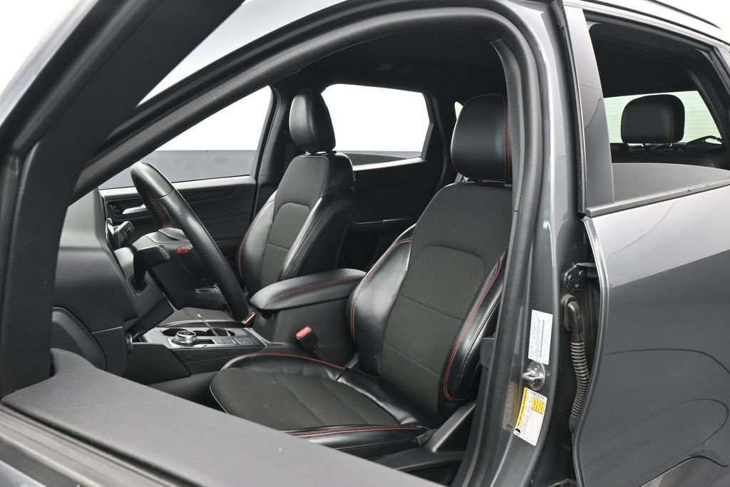 Used 2024 Ford Escape ST-Line FWD image 10