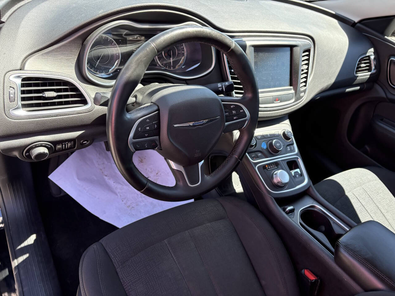 Used 2016 Chrysler 200 Limited w/ Anniversary Edition FWD image 17