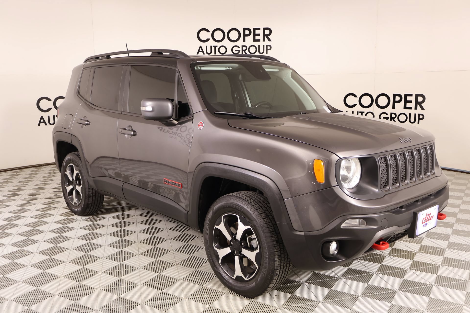 Used 2019 Jeep Renegade Trailhawk w/ UConnect 8.4 Nav Group
