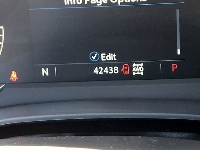 Used 2024 Cadillac XT6 Premium Luxury image 21