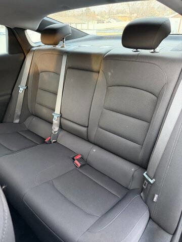 Used 2023 Chevrolet Malibu LT image 21