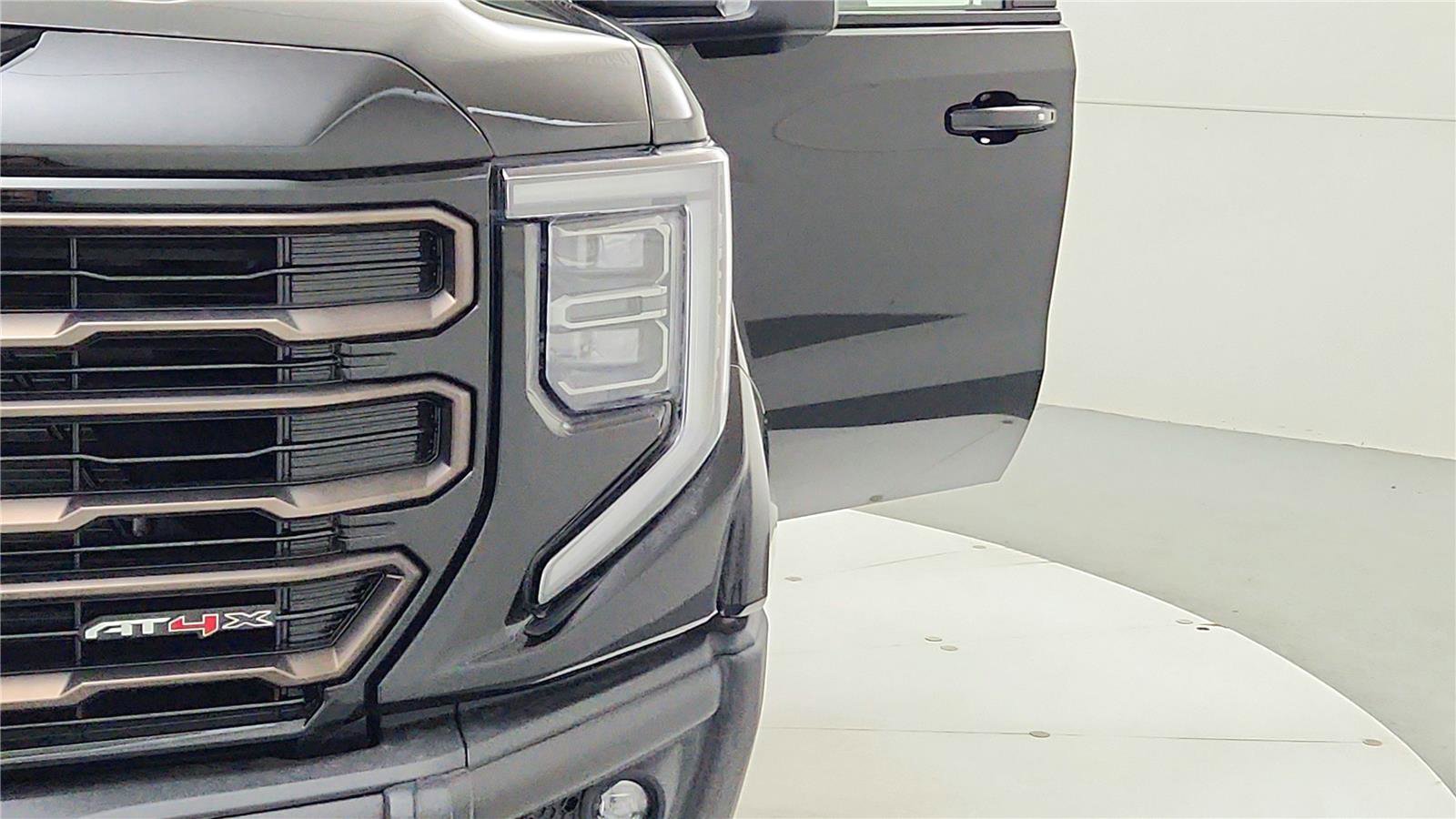 New 2026 GMC Sierra 1500 AT4X AWD/4WD image 17