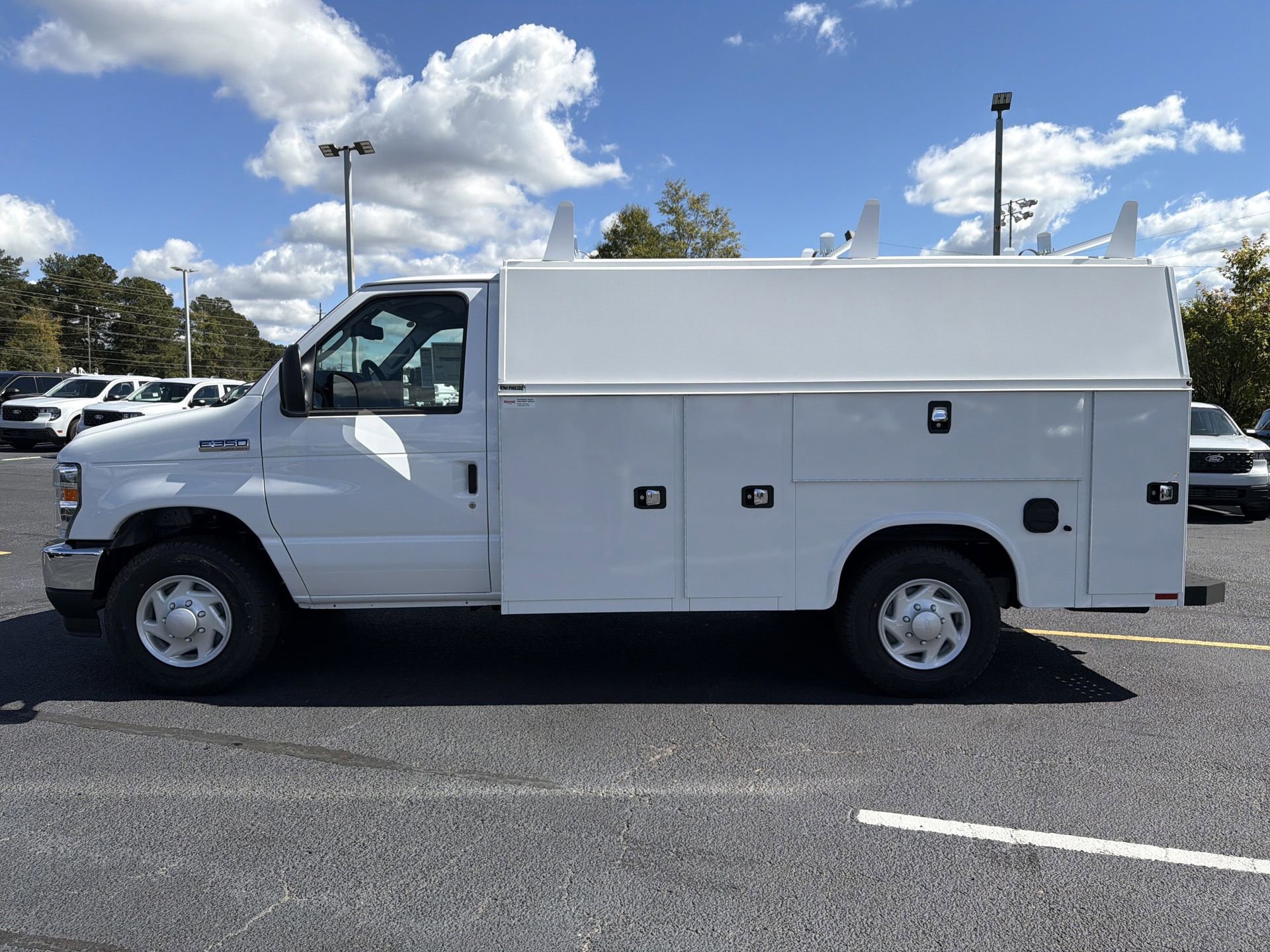 New 2026 Ford E-350 and Econoline 350 Super Duty w/ Power Equipment Group image 17