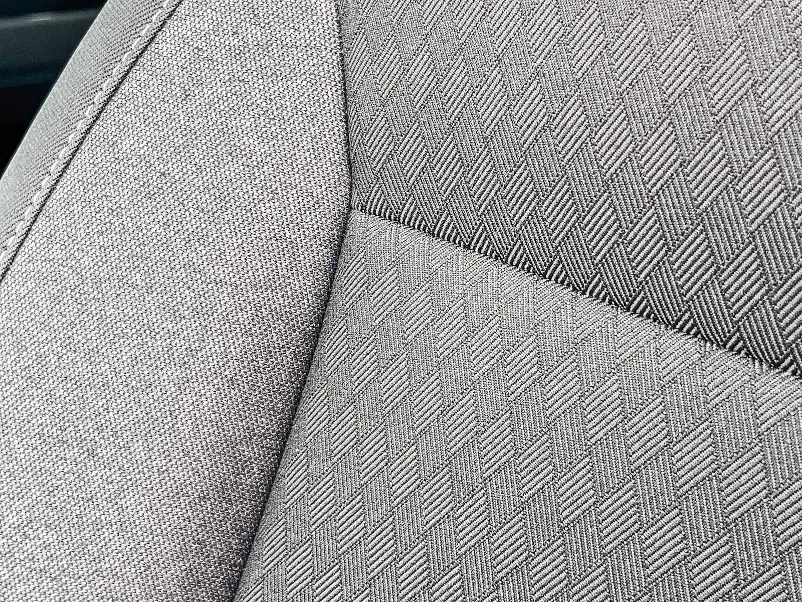 Used 2024 Chevrolet Silverado 1500 LT image 23