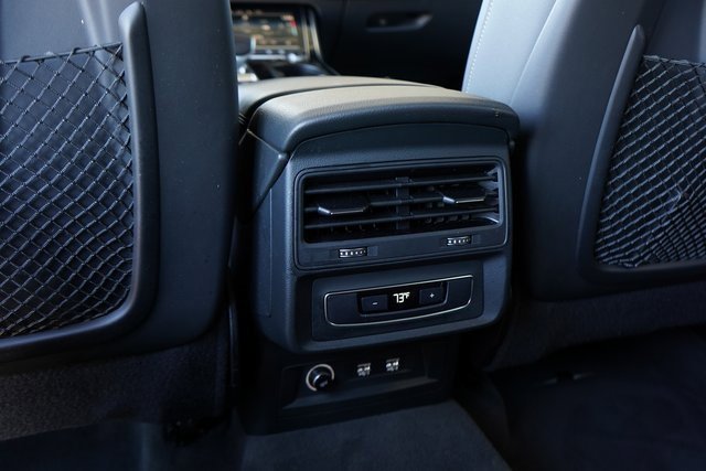 Used 2024 Chevrolet Traverse Z71 w/ Enhanced Driving Package image 38