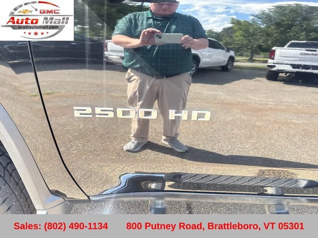 Used 2020 Chevrolet Silverado 2500 LTZ w/ LTZ Premium Package AWD/4WD image 30