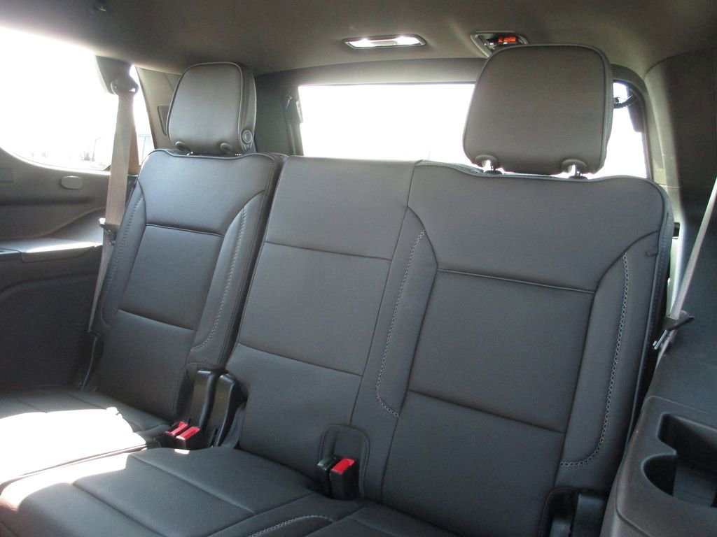 Used 2021 GMC Yukon Denali w/ Denali Premium Package image 25