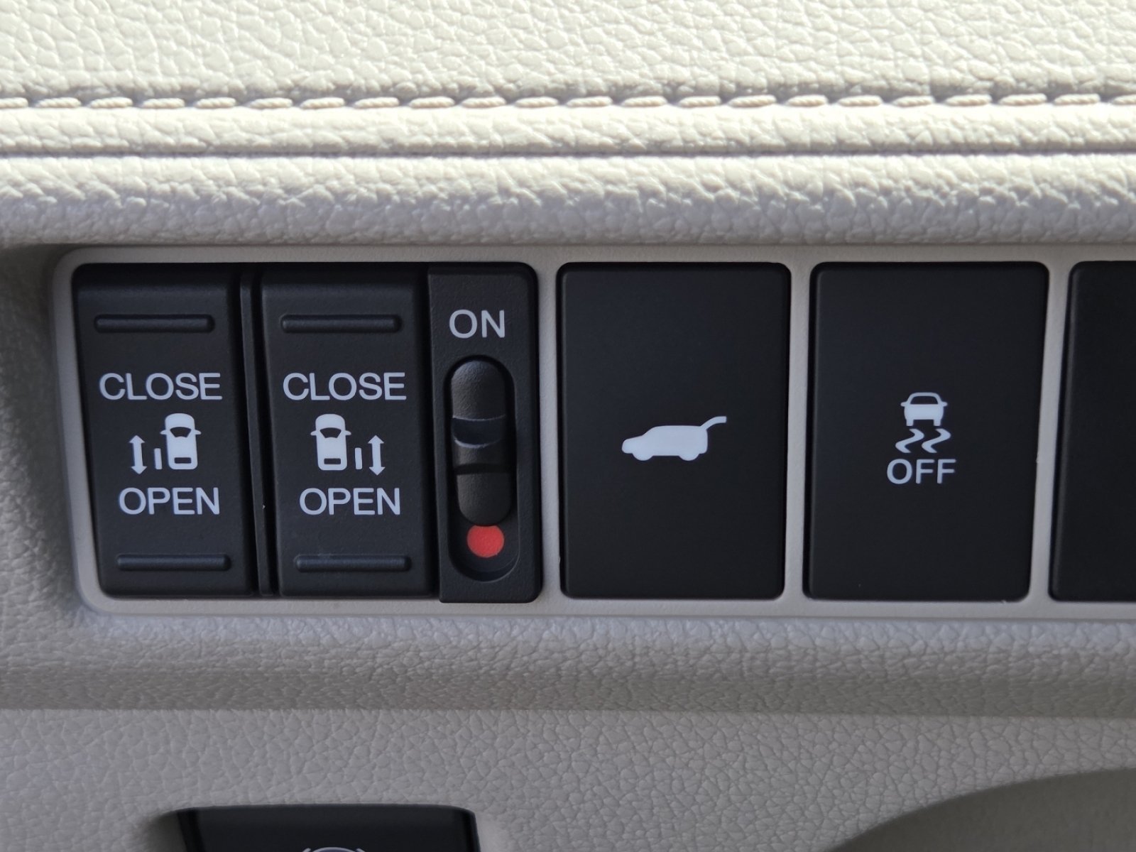 Certified 2026 Honda Odyssey EX-L image 15