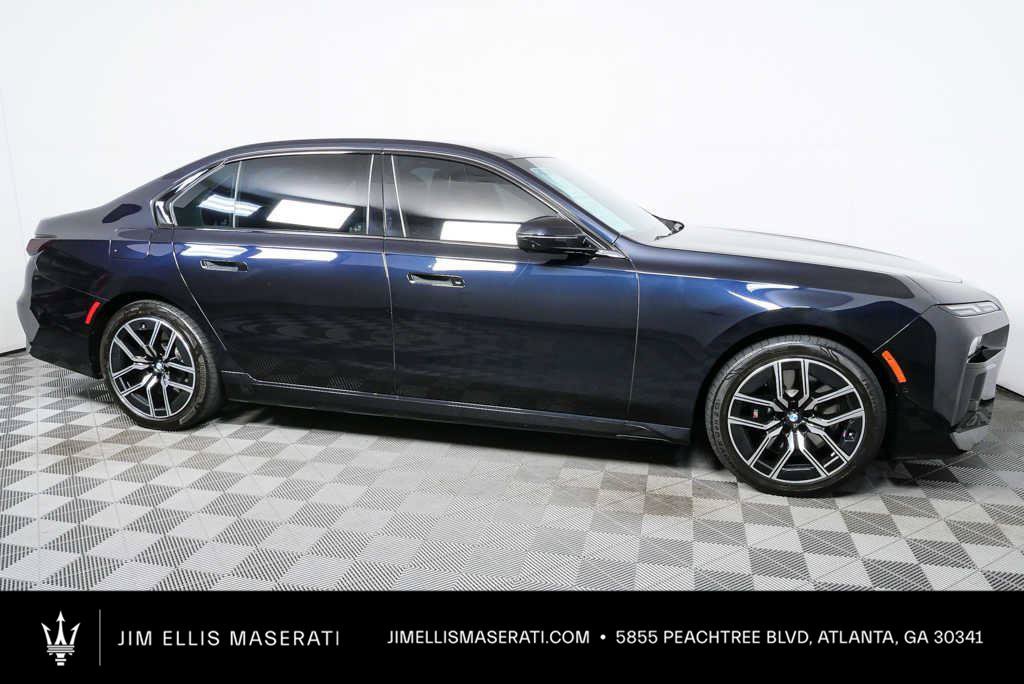 Used 2023 BMW 760i xDrive AWD/4WD image 27