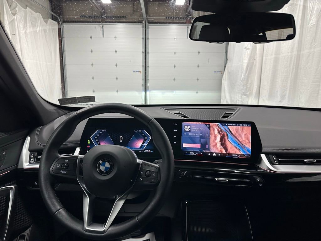 Used 2025 BMW X1 xDrive28i image 16
