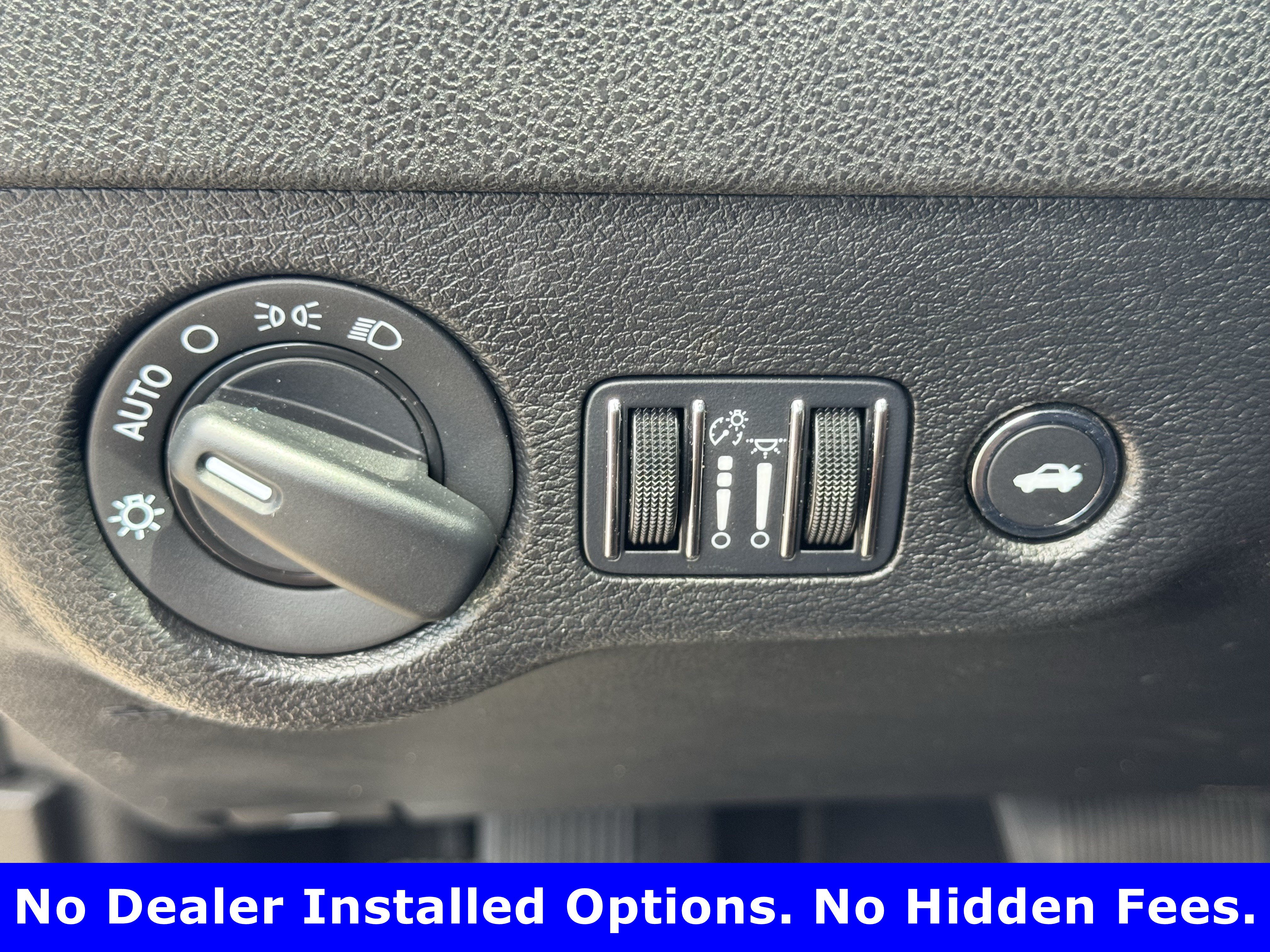 Used 2023 Dodge Charger R/T w/ Blacktop Package RWD image 21