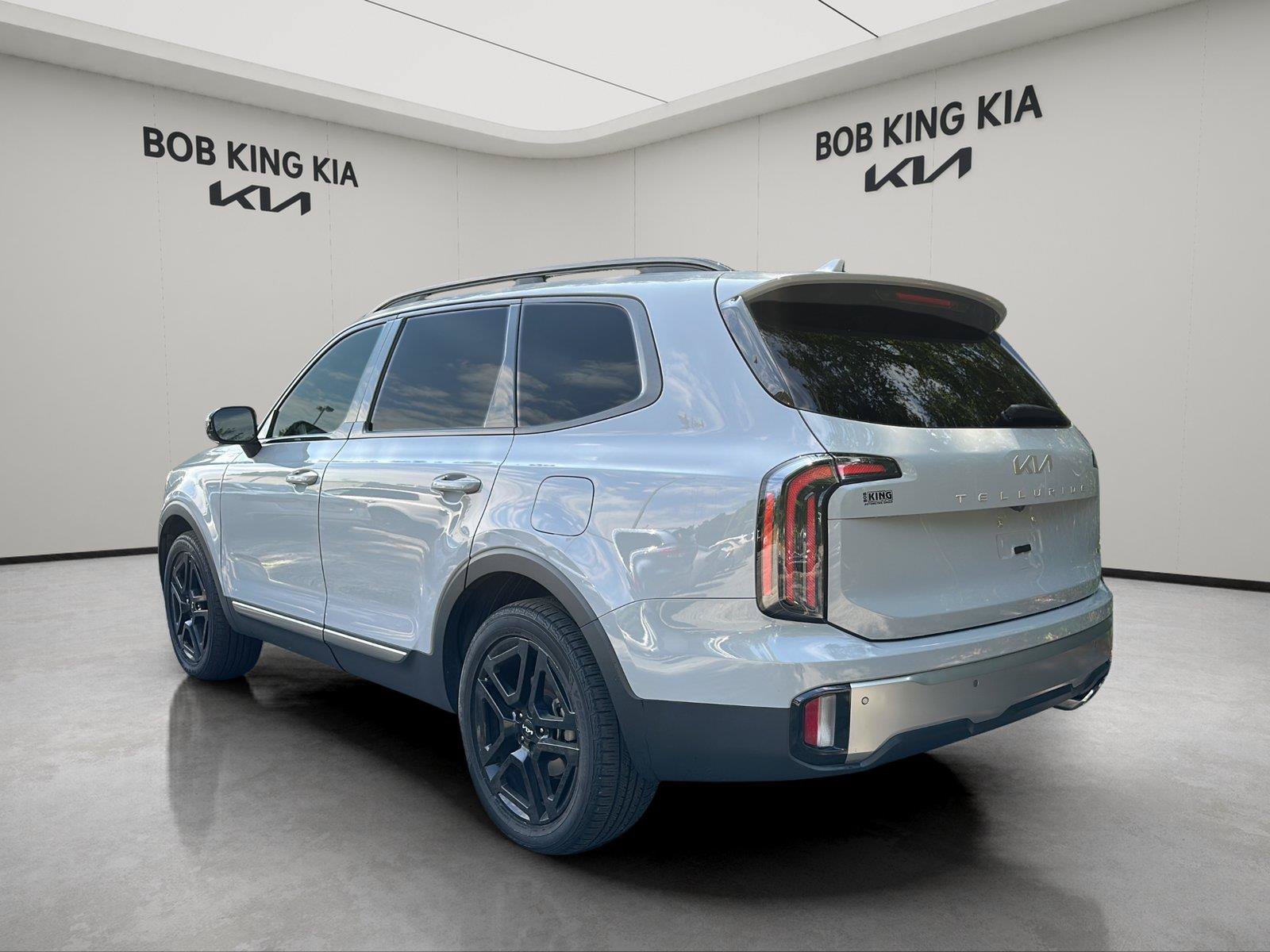 Used 2023 Kia Telluride SX Prestige X-Line AWD/4WD image 3