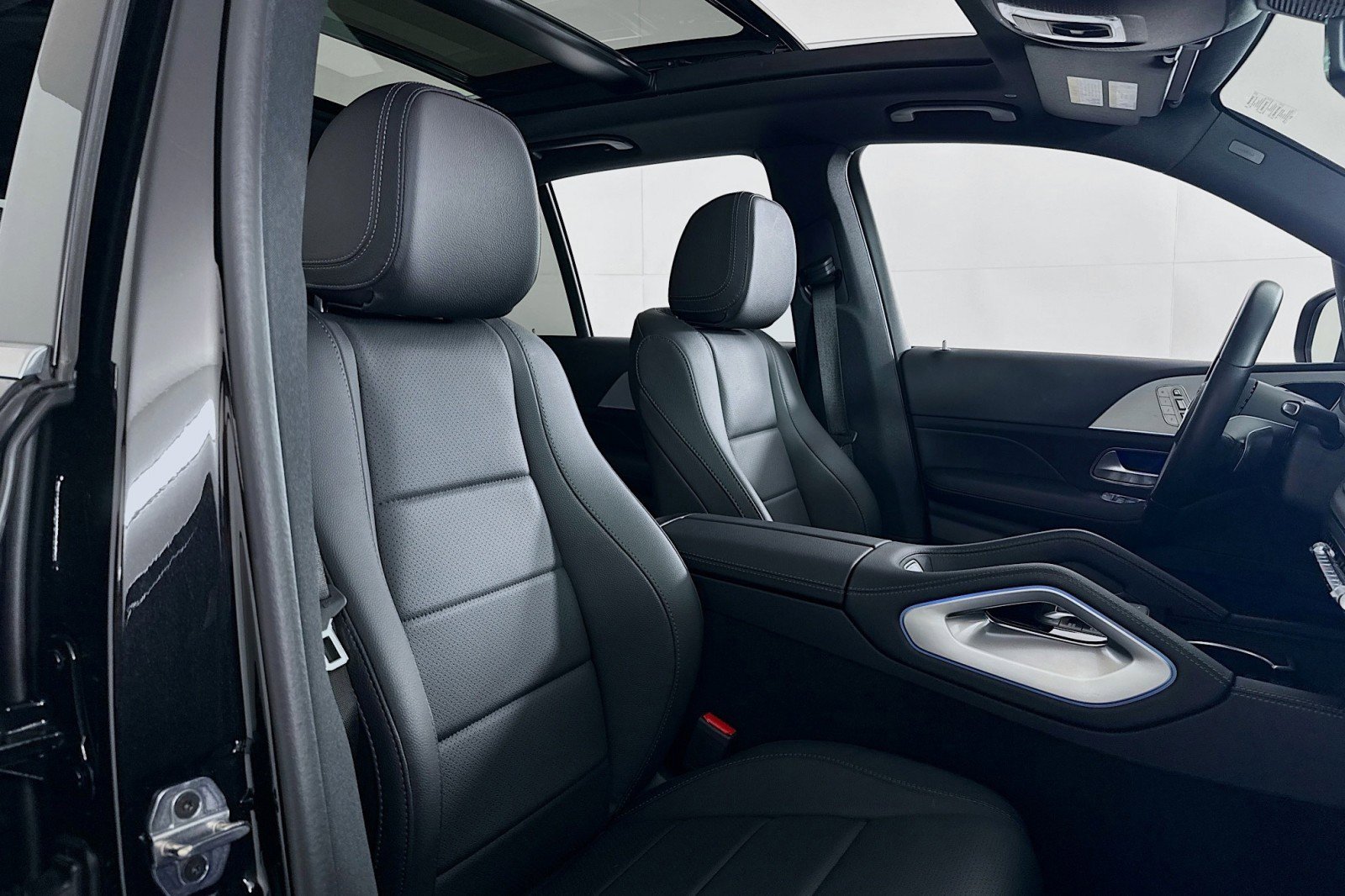 Certified 2025 Mercedes-Benz GLE 450 4MATIC image 7