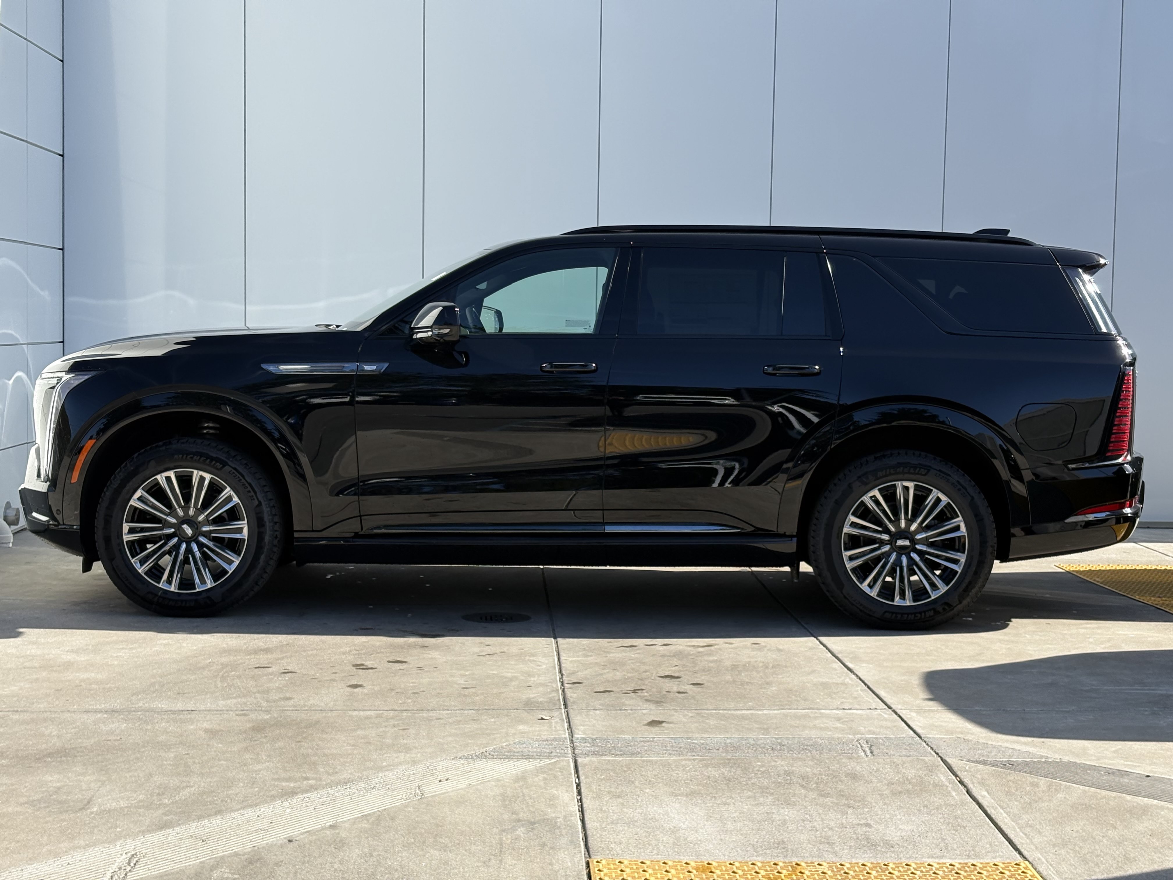 New 2026 Cadillac Escalade IQL Sport 1 AWD/4WD image 4