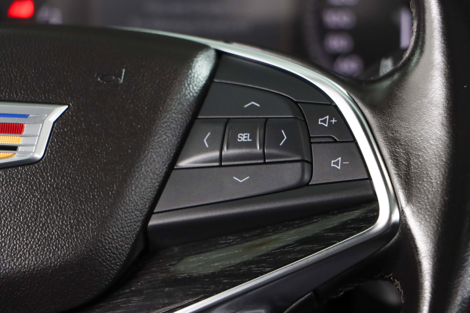 Used 2022 Cadillac XT5 Premium Luxury w/ LPO, Floor Liner Package image 14