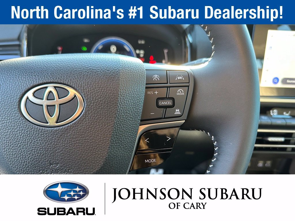 Used 2026 Toyota Camry SE FWD image 15