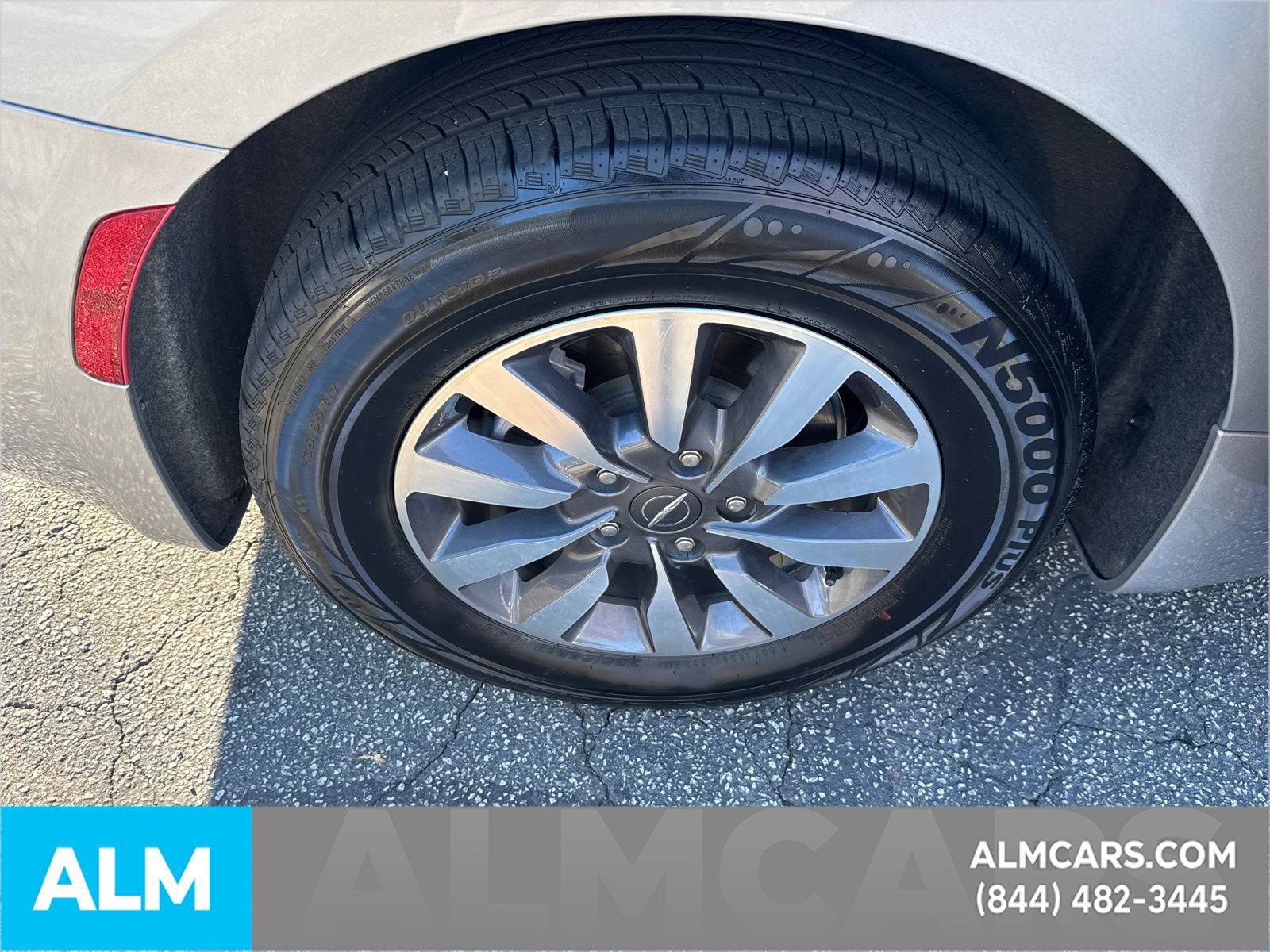 Used 2021 Chrysler Pacifica Touring-L image 22