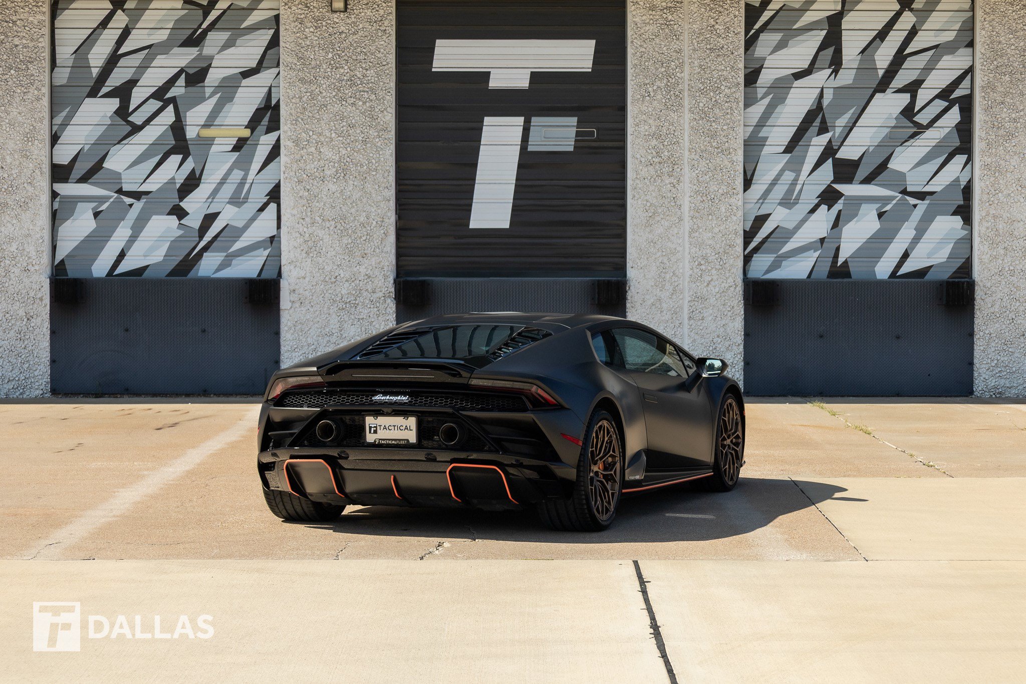 Used 2022 Lamborghini Huracan EVO RWD image 15