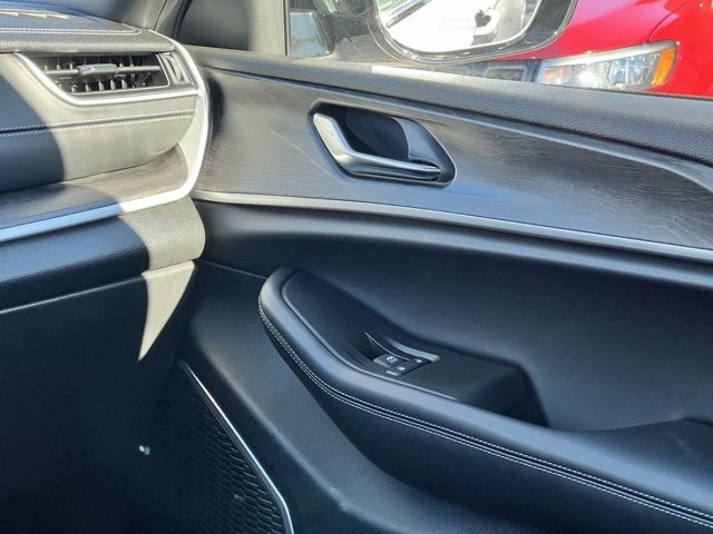 Used 2024 Jeep Grand Cherokee Limited 4xe image 39