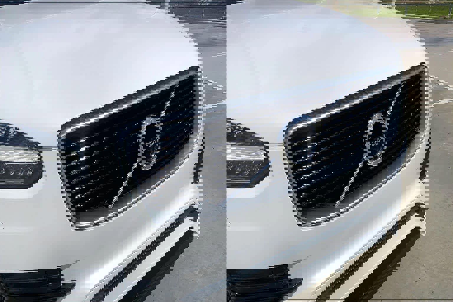 Used 2019 Volvo XC90 T6 R-Design w/ Advanced Package image 29