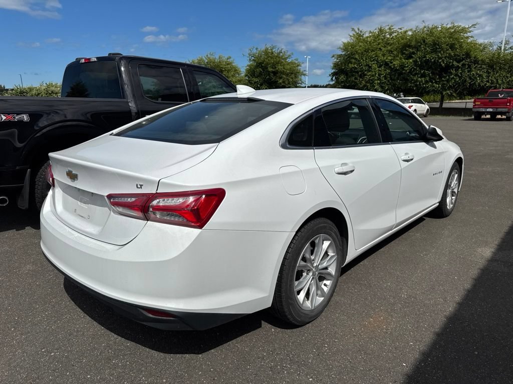 Used 2022 Chevrolet Malibu LT FWD image 4