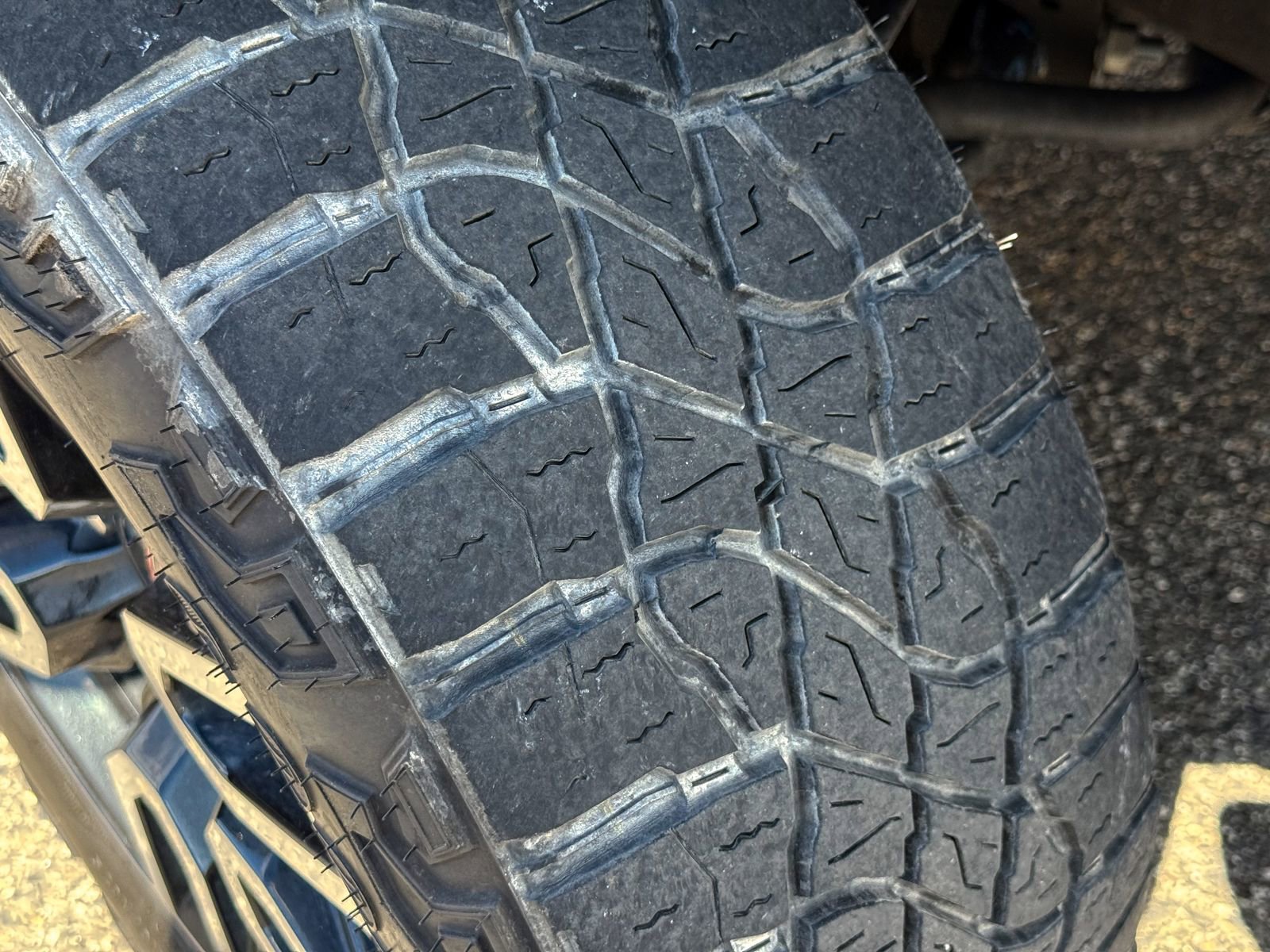 Used 2024 GMC Sierra 1500 AT4 w/ Technology Package image 13