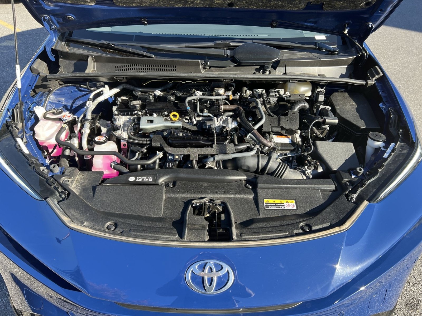 Used 2025 Toyota Prius XLE AWD/4WD image 27