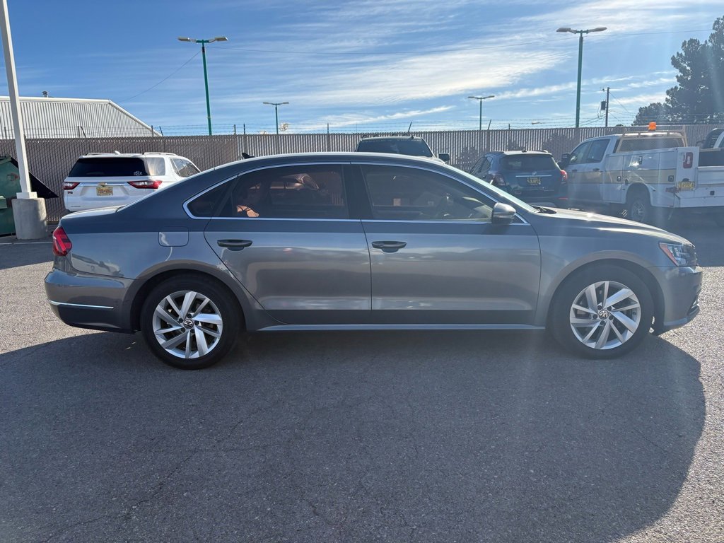 Used 2018 Volkswagen Passat 2.0T SE image 5