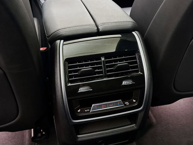 Used 2021 BMW X5 xDrive40i w/ M Sport Package image 26