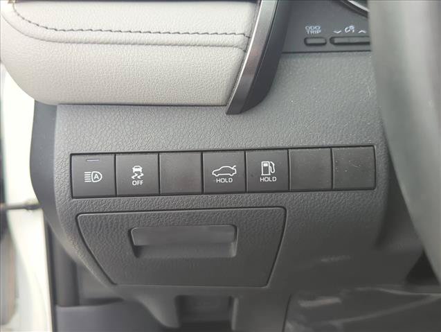 Used 2023 Toyota Camry SE FWD image 12