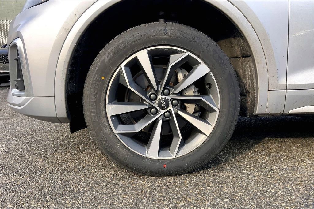 Certified 2023 Audi Q5 2.0T Premium Plus w/ Premium Plus Package image 7