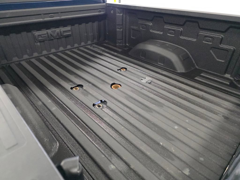 Used 2023 GMC Sierra 3500 SLE w/ Gooseneck/5TH Wheel Package image 4