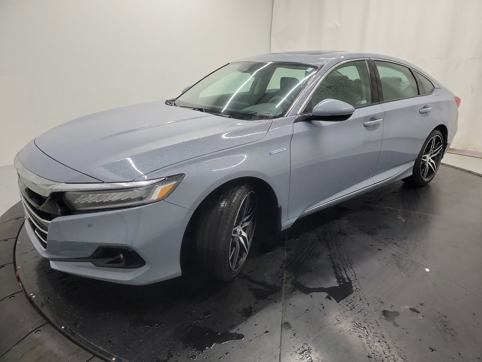 Certified 2022 Honda Accord Touring image 3