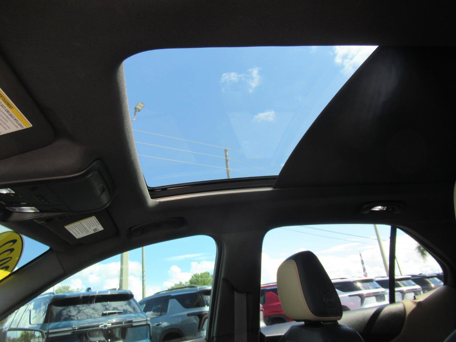 Used 2022 Chevrolet Equinox Premier AWD/4WD image 18