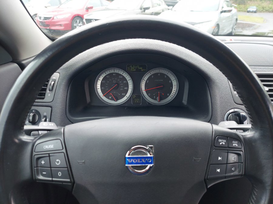 Used 2012 Volvo C70 T5 w/ Climate Pkg FWD image 12