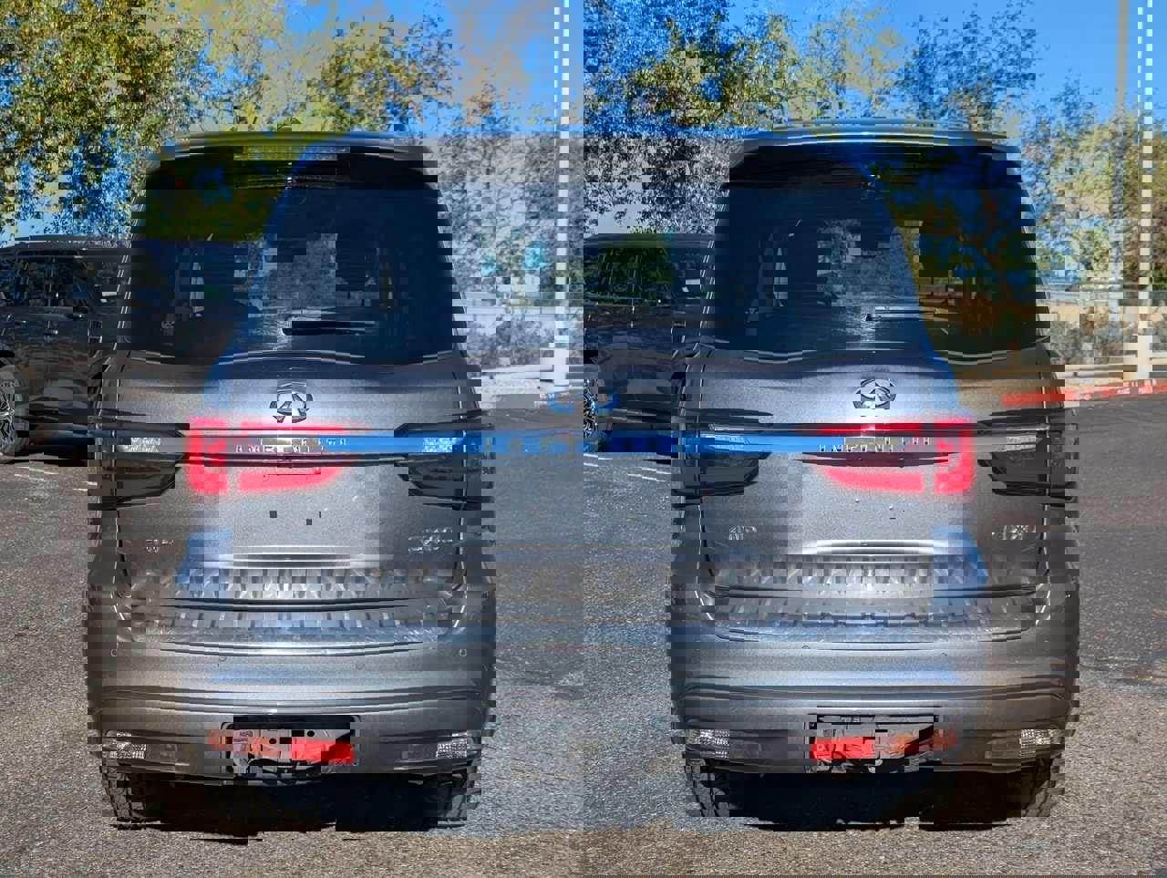 Used 2021 INFINITI QX80 Luxe image 5