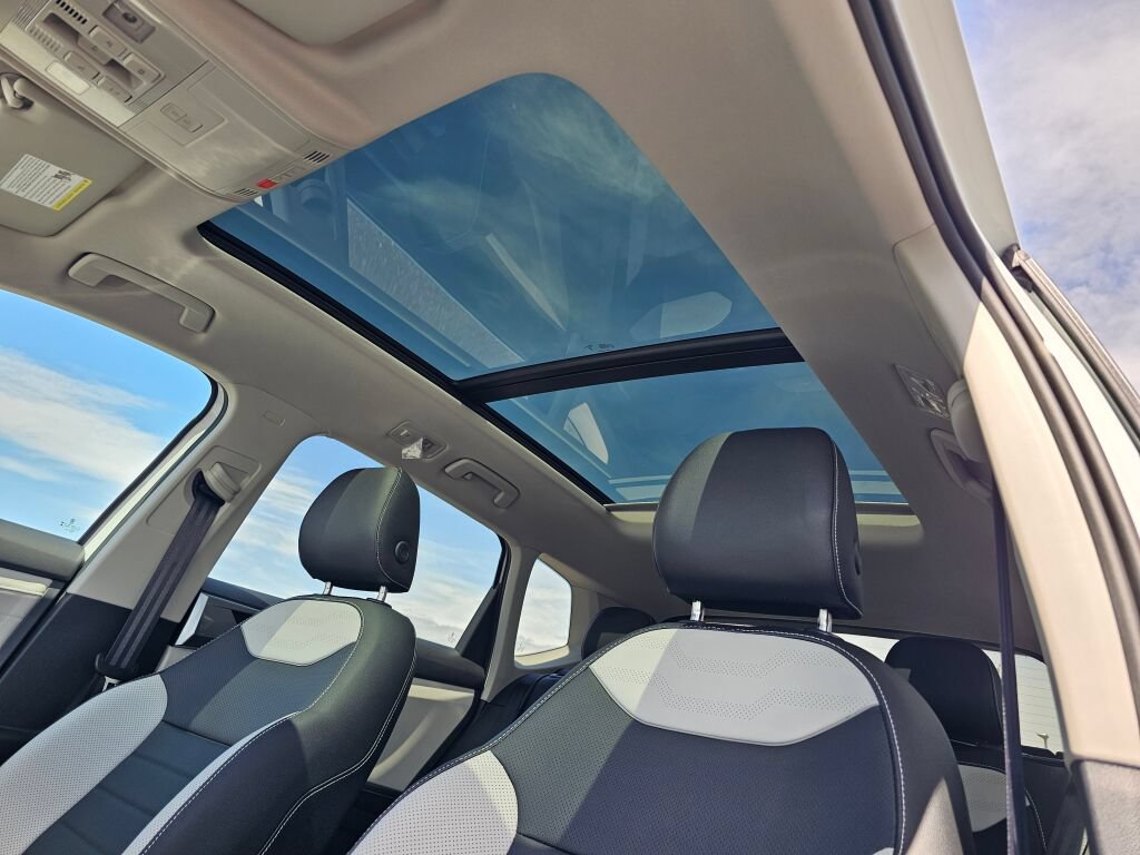 New 2026 Volkswagen Taos SEL AWD/4WD image 27